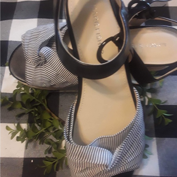 Marc Fisher Navy and White Stripe Sandals - Picture 5 of 7